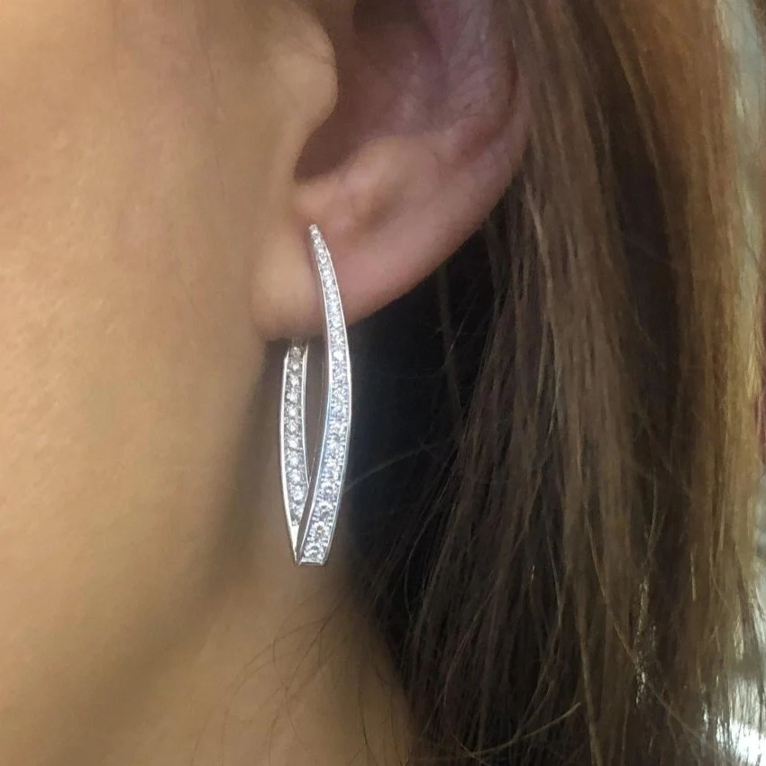 Boucles d'oreilles géométrique en diamant - Image 2