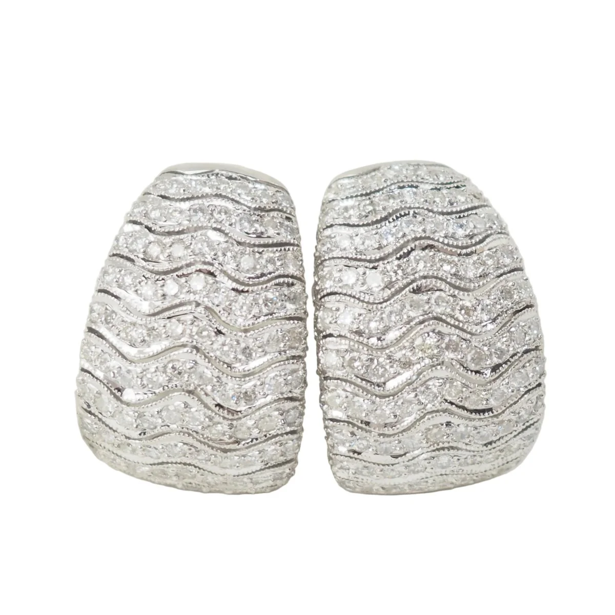 Boucles d'oreilles Clips en or blanc et diamants - Image 3