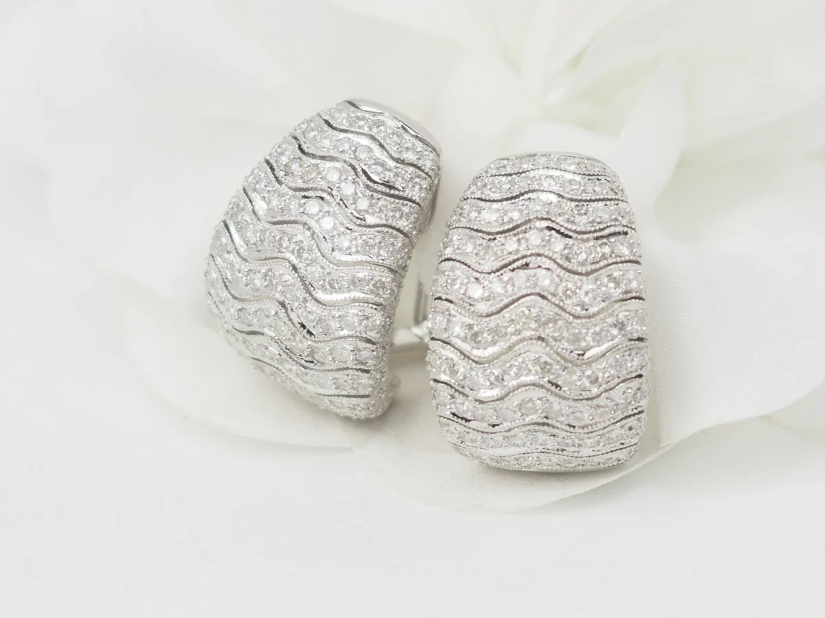 Boucles d'oreilles Clips en or blanc et diamants - Image 4
