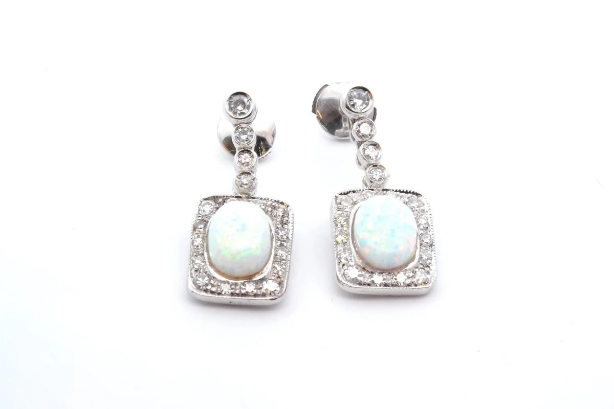 Boucles d'oreilles opales diamants