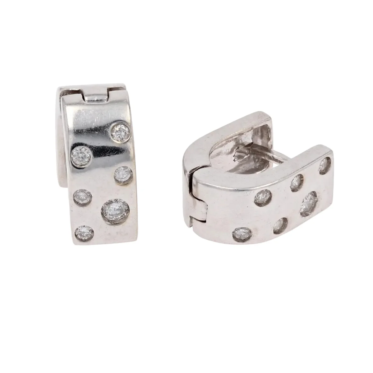 Boucles d'oreilles Dormeuses en or blanc et diamants - Image 3