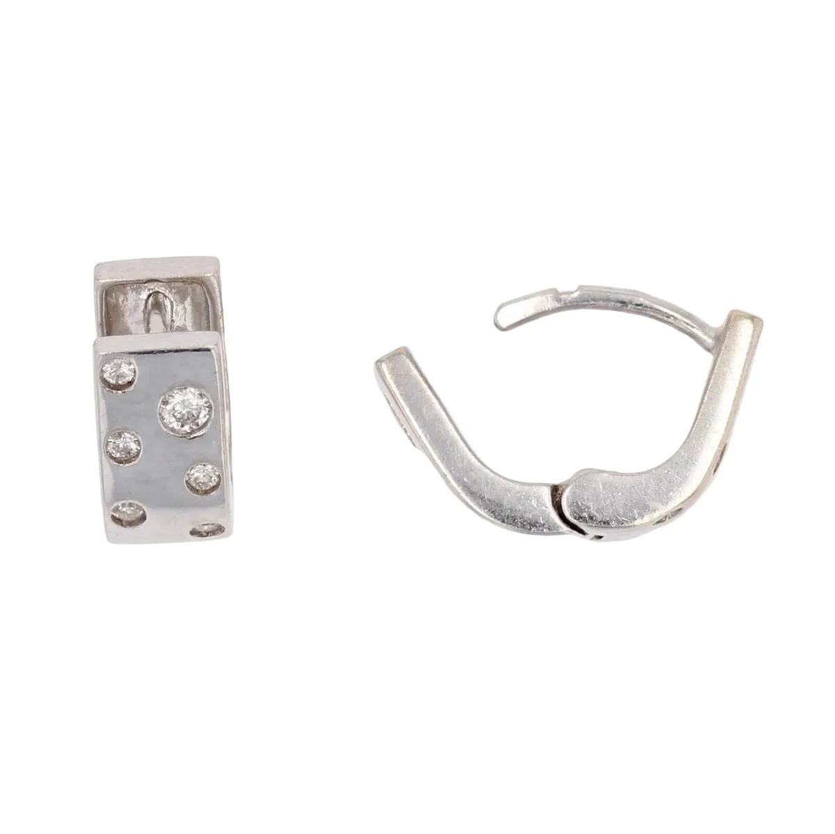 Boucles d'oreilles Dormeuses en or blanc et diamants - Image 4