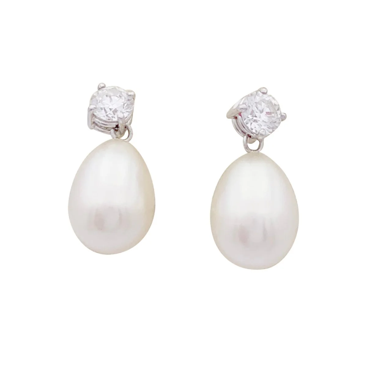 Boucles d'oreilles or blanc, diamants et perles