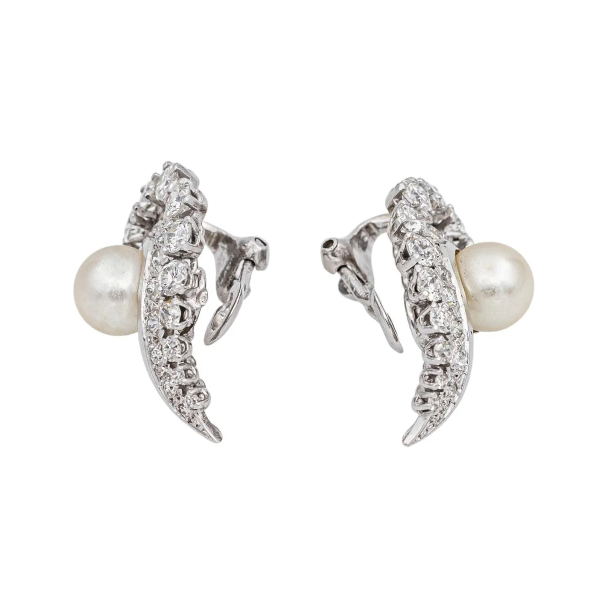 Boucles d'oreilles Clips en or blanc, perles et diamants - Image 4