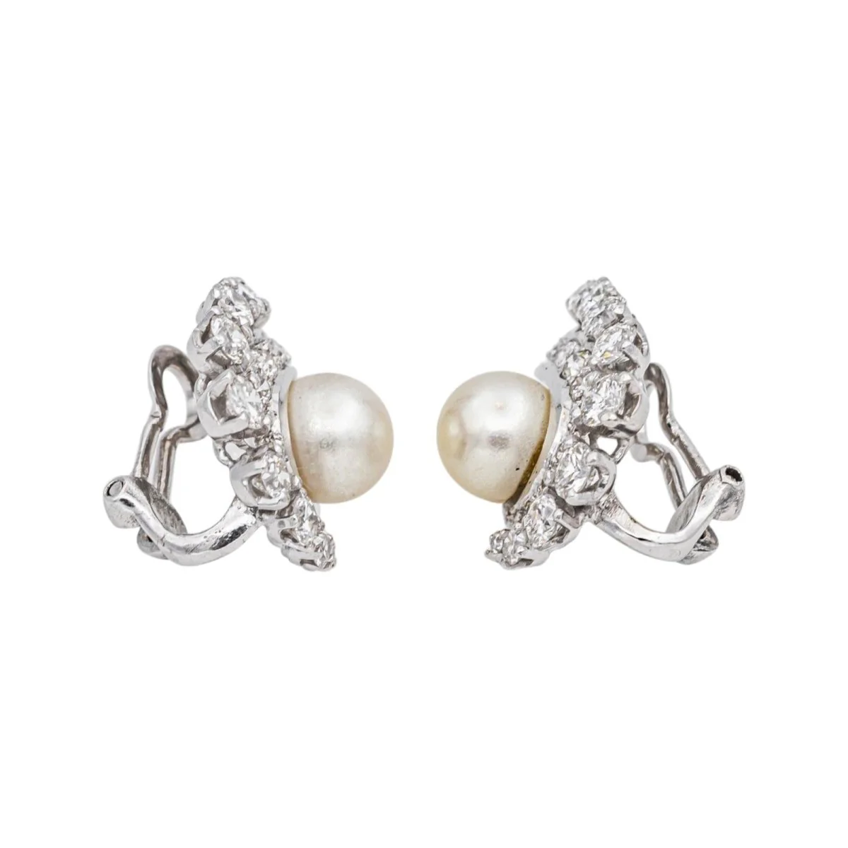 Boucles d'oreilles Clips en or blanc, perles et diamants - Image 6
