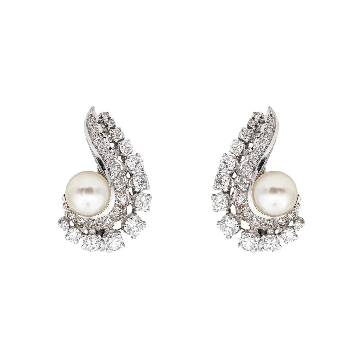 Boucles d'oreilles Clips en or blanc, perles et diamants - Image 8