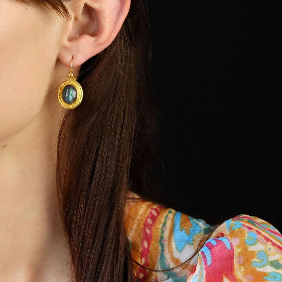Boucles d'oreilles GURHAN en or jaune et labradorite - Image 2