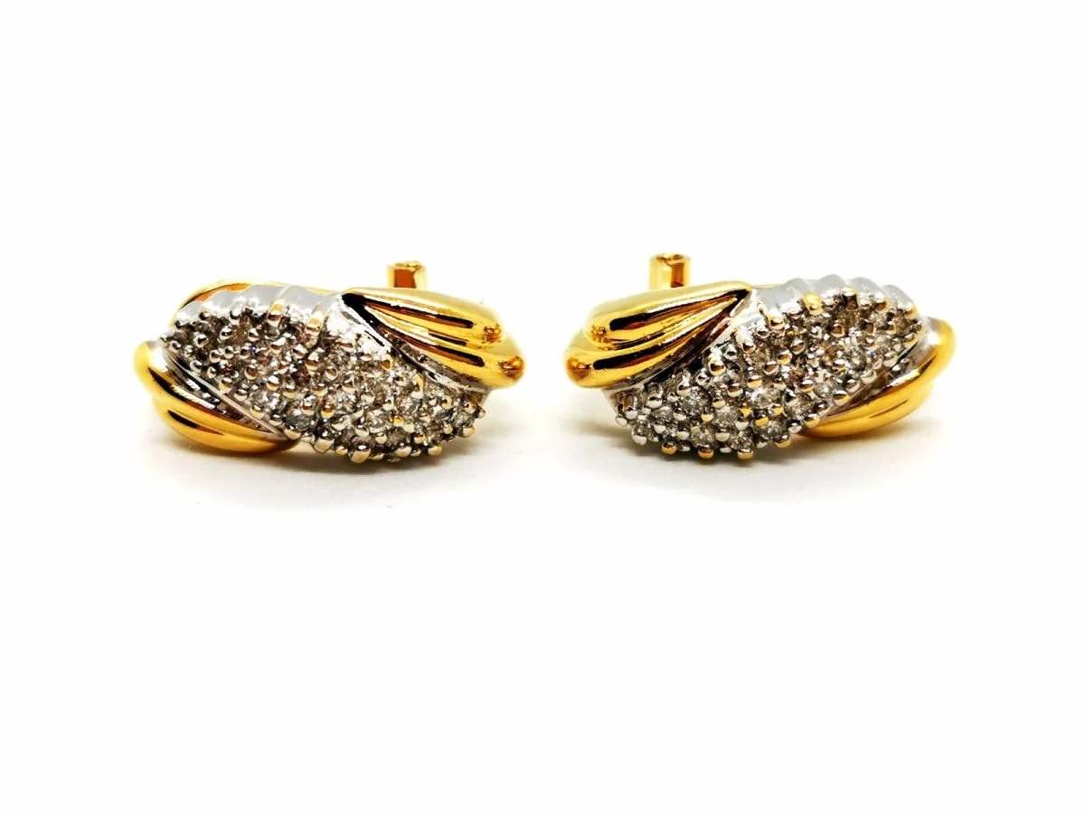 Boucles d'oreilles en or jaune et diamants - Image 2