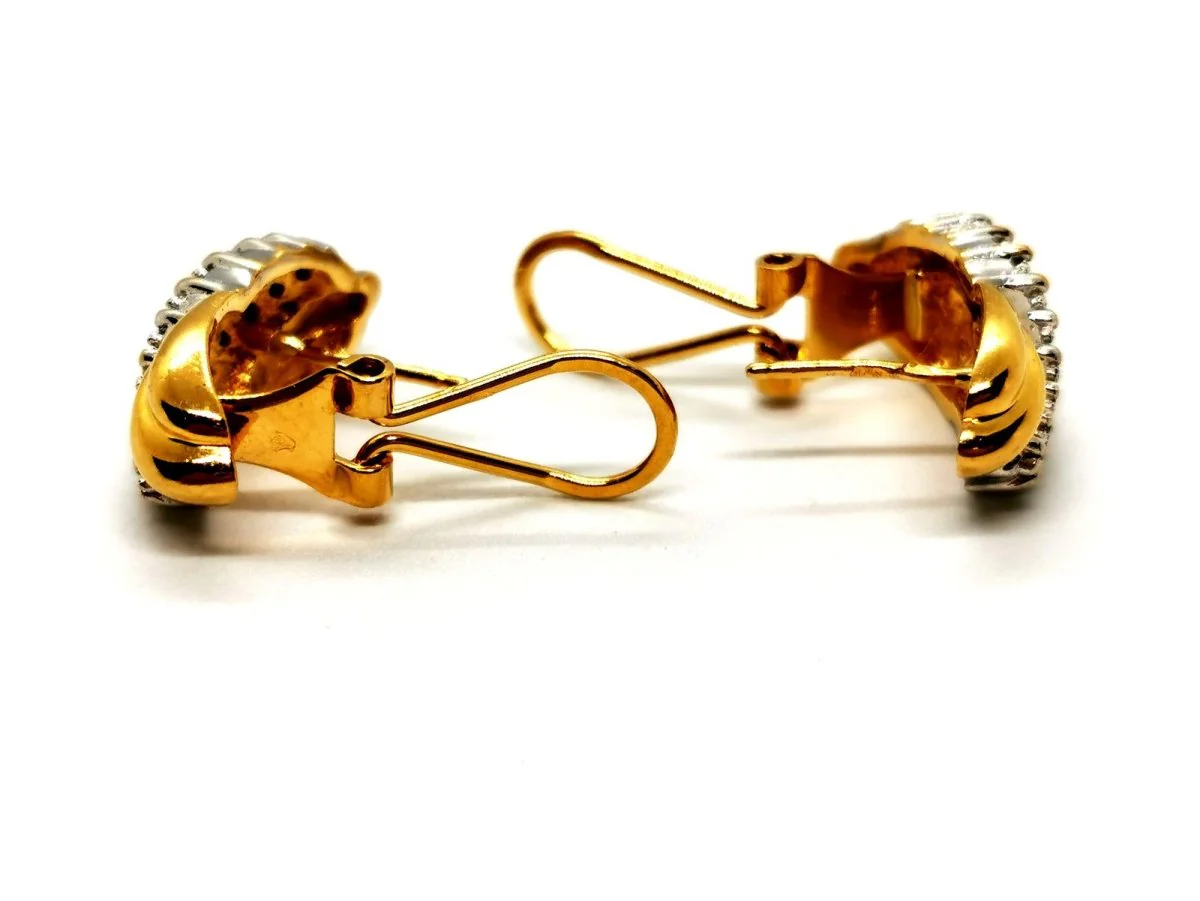 Boucles d'oreilles en or jaune et diamants - Image 7