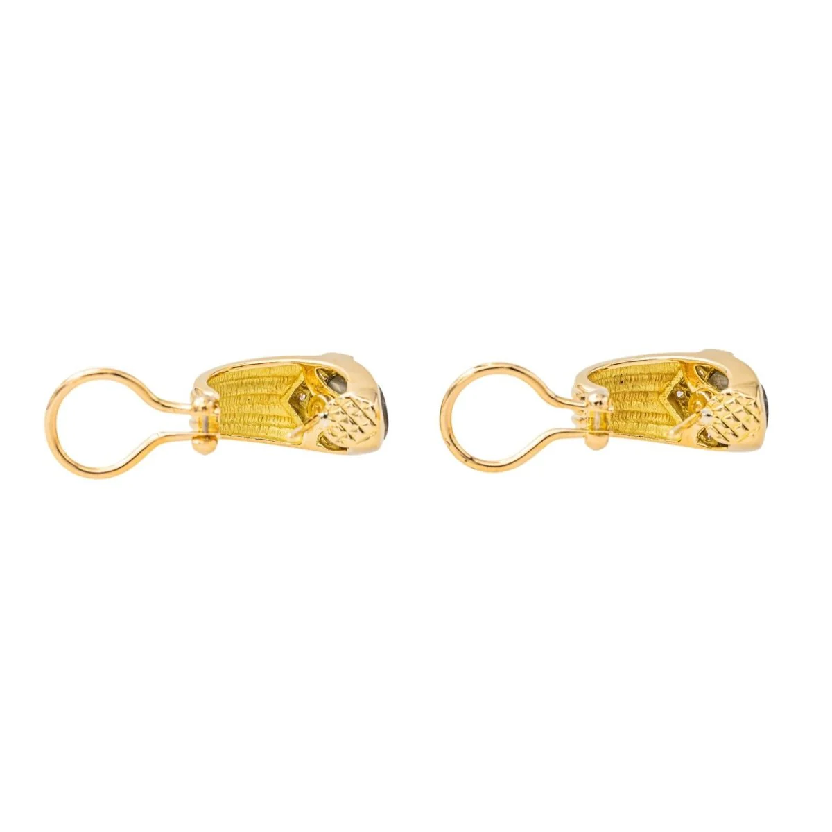Boucles d'oreilles Clip Or Jaune Diamant en Nacre Noire - Image 7