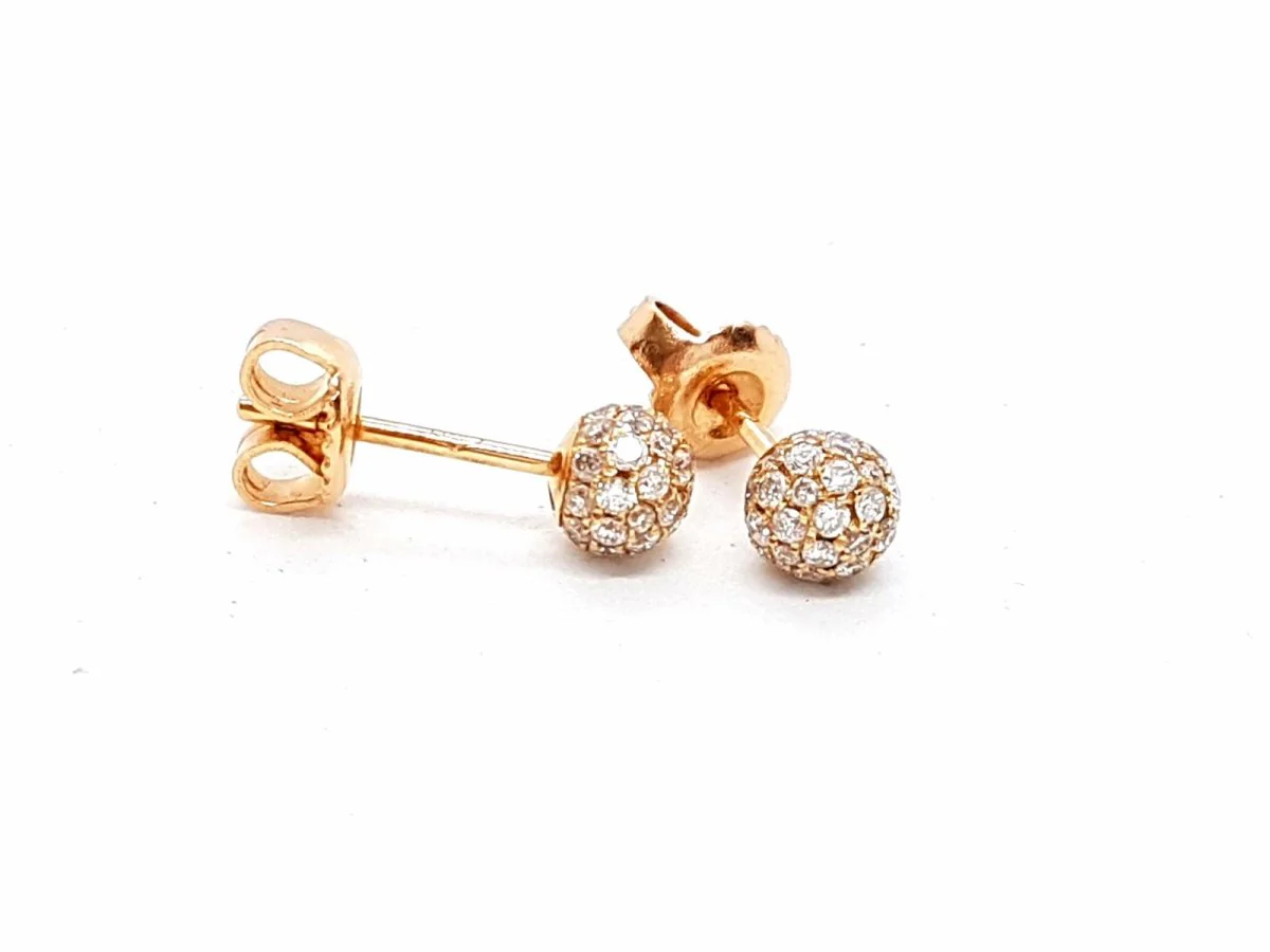 Boucles d'oreilles Puces boules pavées diamants en or rose - Image 4