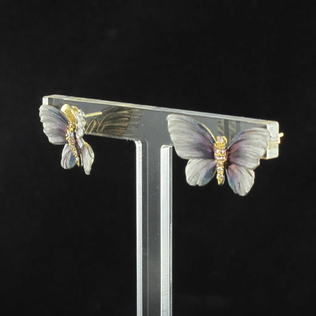 Boucles d'oreilles PAPILLONS en or jaune émail et diamants - Image 14