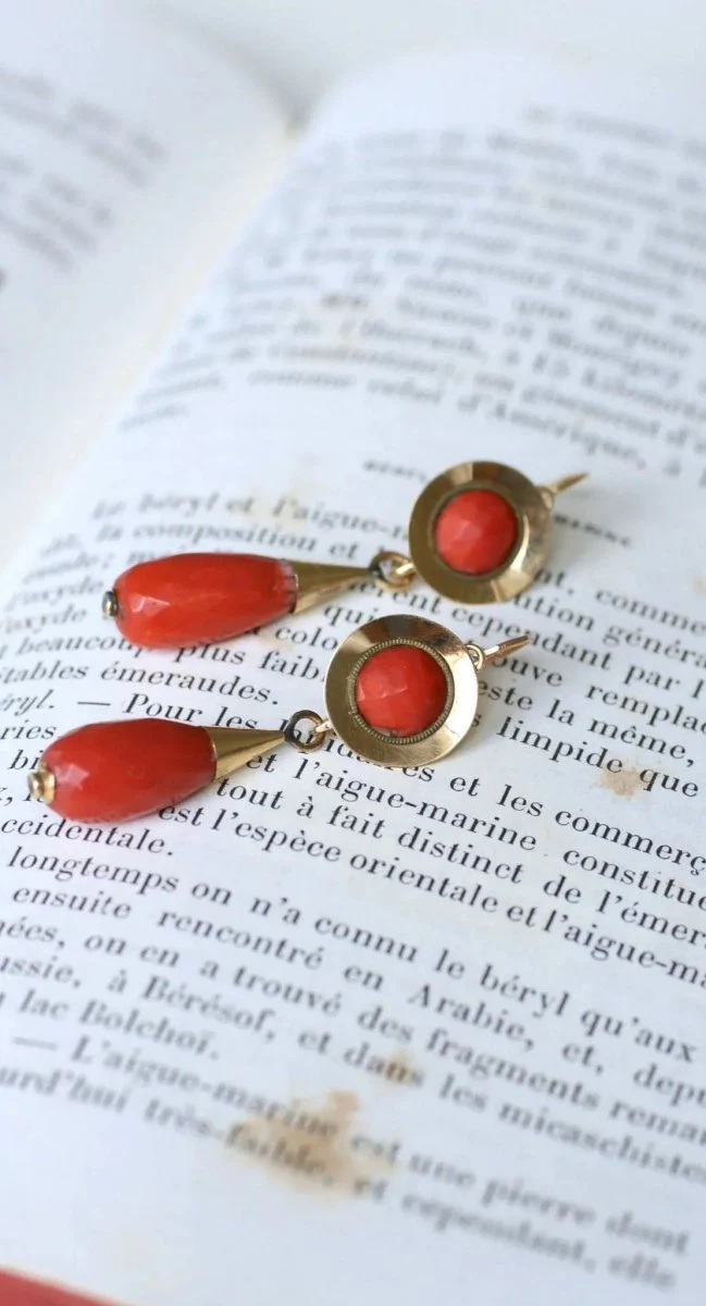 Boucles d'Oreilles Gouttes Corail - Image 10