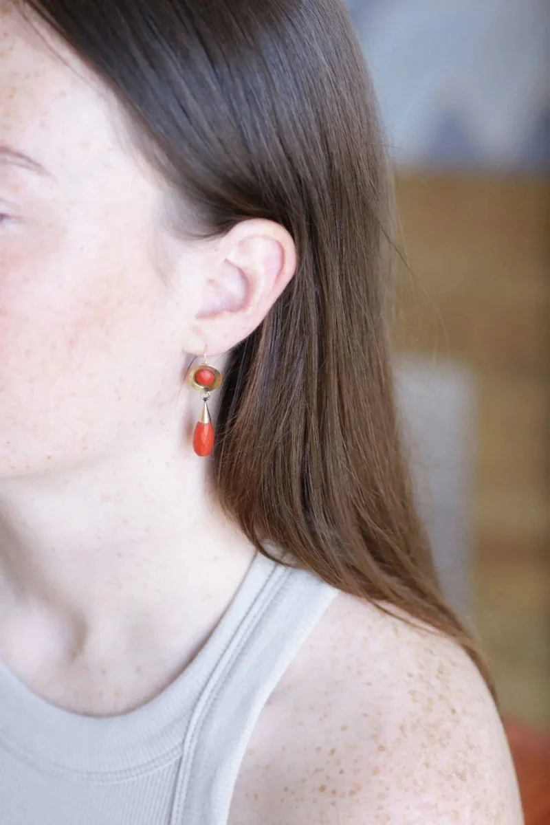 Boucles d'Oreilles Gouttes Corail - Image 6