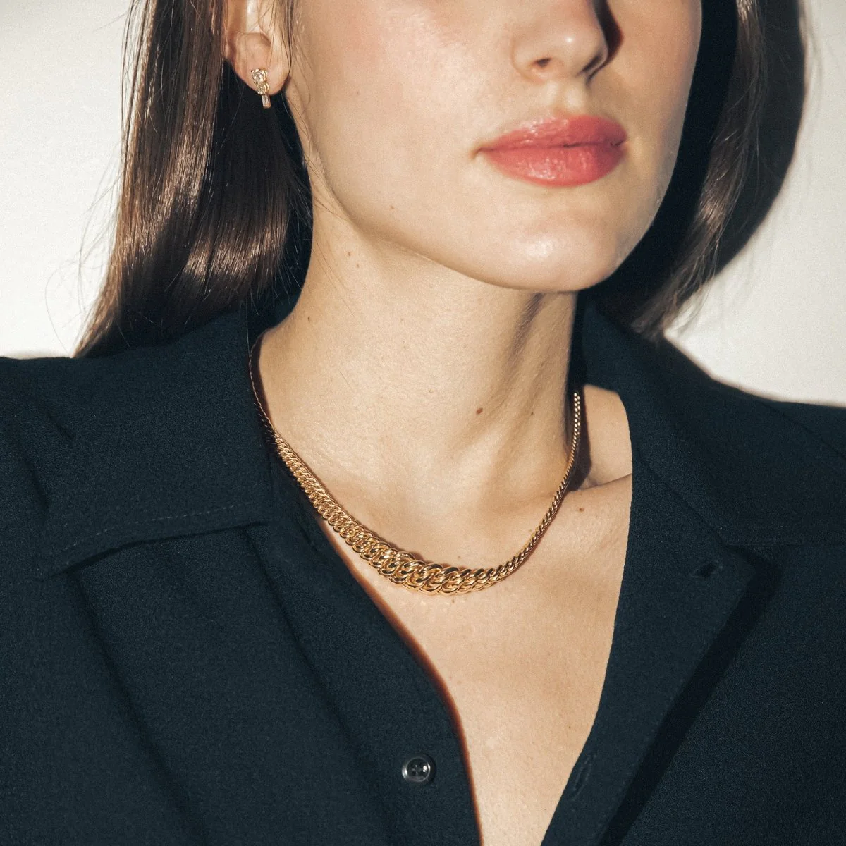 Boucles d'oreilles Pendantes en or jaune et diamants - Image 2