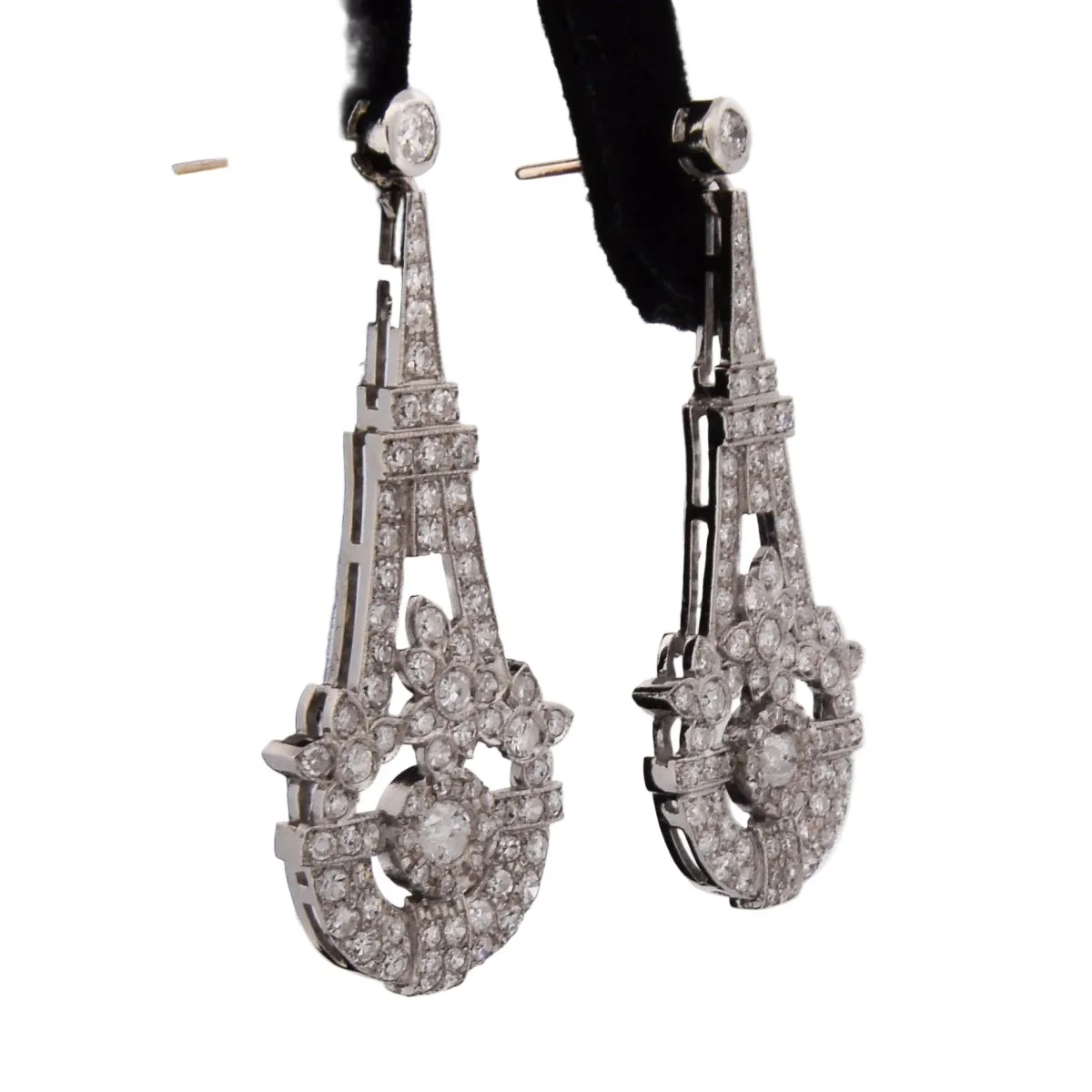 Boucles d'oreilles Pendantes en or blanc et diamants - Image 5