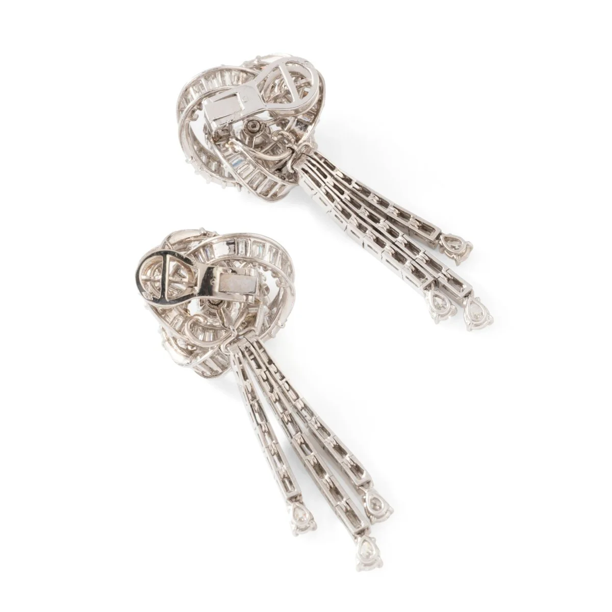 Boucles d'oreilles Pendantes en or blanc et diamants - Image 4