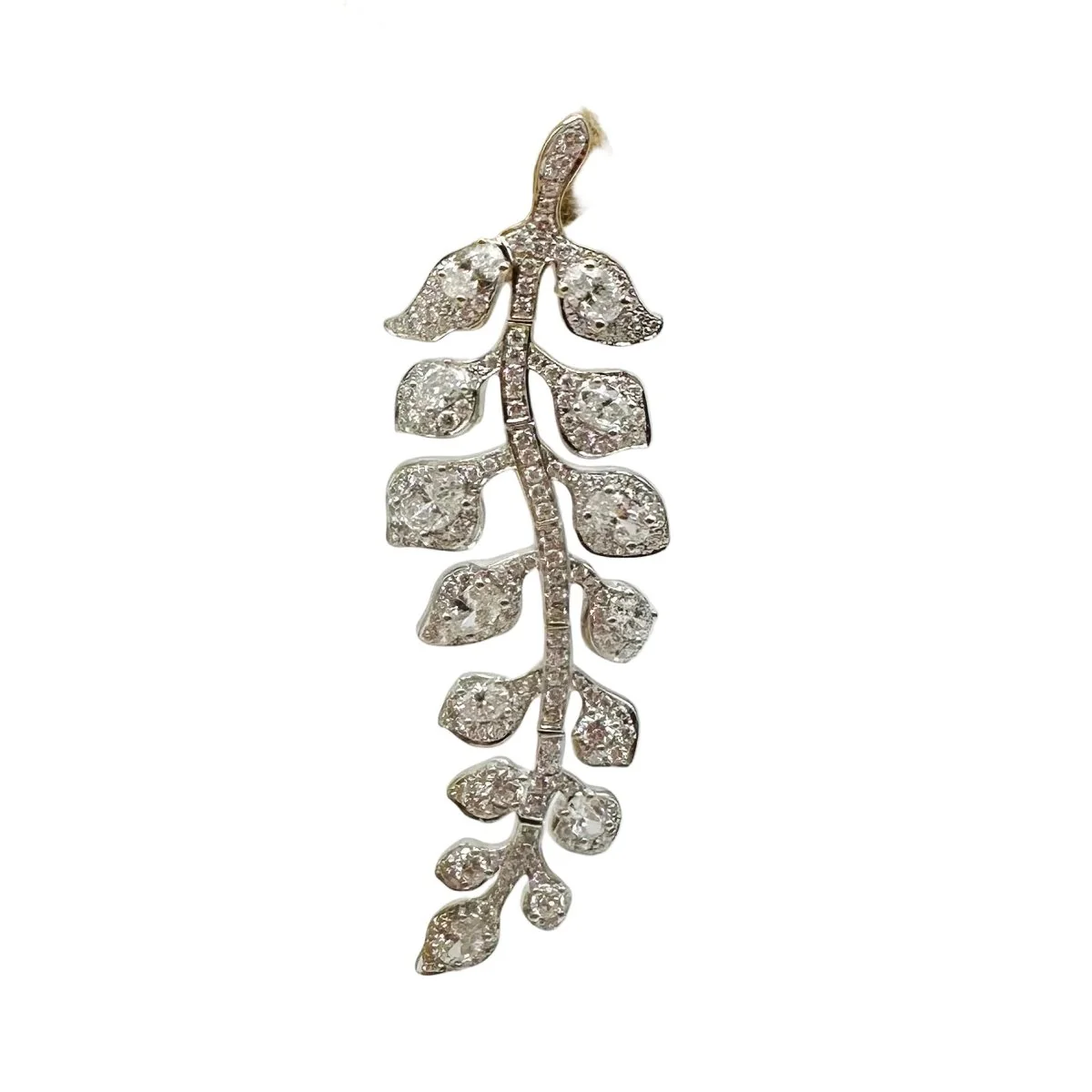 Boucles d'oreilles Pendantes en or blanc et diamants - Image 5