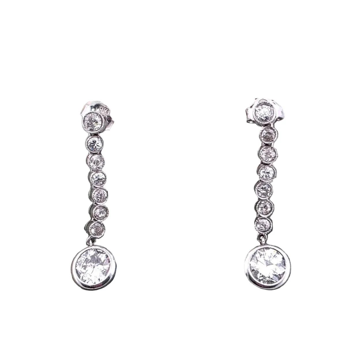 Boucles d'oreilles Pendantes en or blanc et diamants