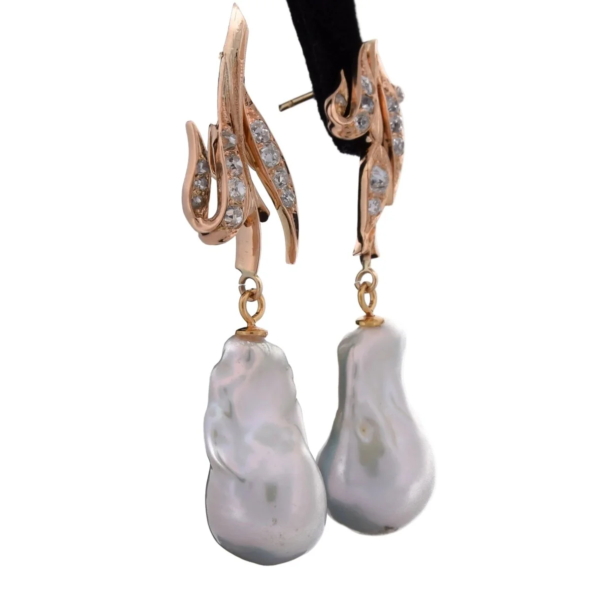 Boucles d'oreilles Pendantes en or jaune, perles et diamants - Image 3