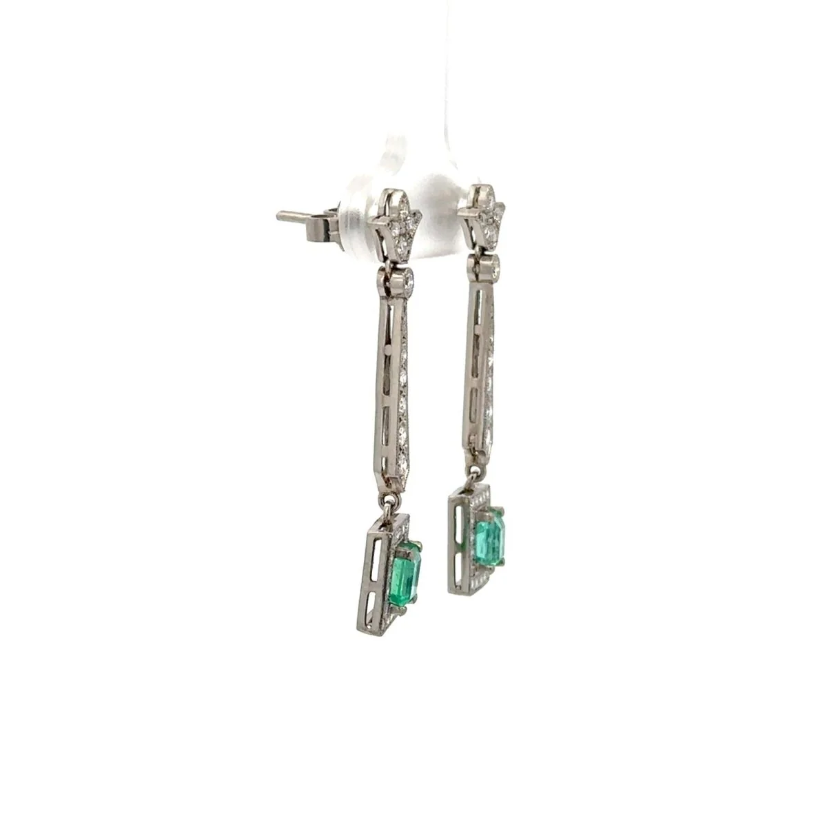 Boucles d'oreilles Pendantes en platine, émeraudes et diamants - Image 5
