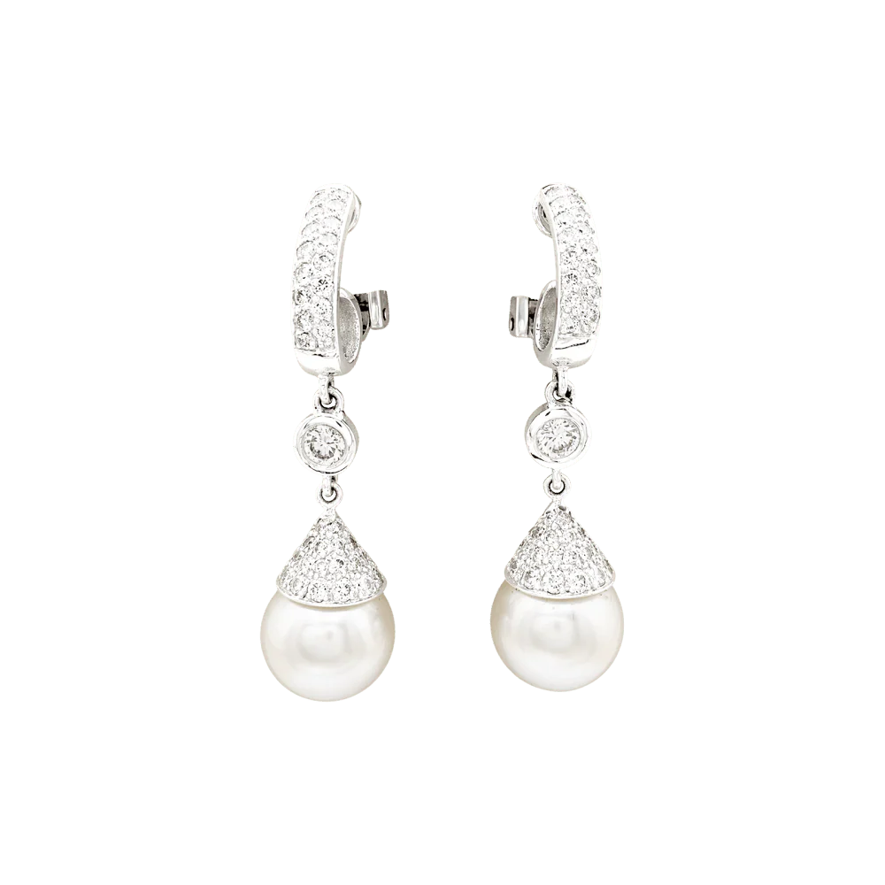 Boucles d'oreilles Pendantes en or blanc, perles et diamants