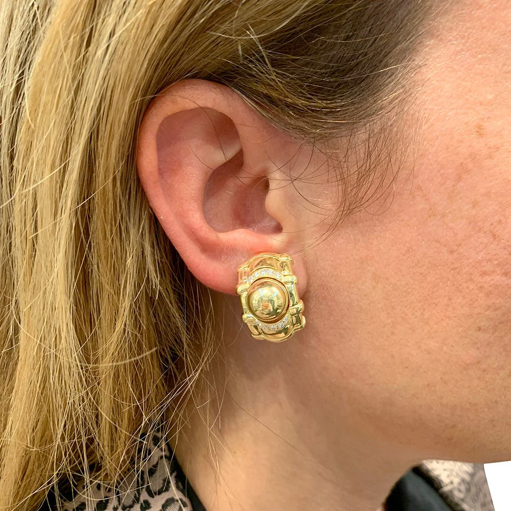 Boucles d'oreilles PIAGET "Tanagra" en or jaune et diamants - Image 11