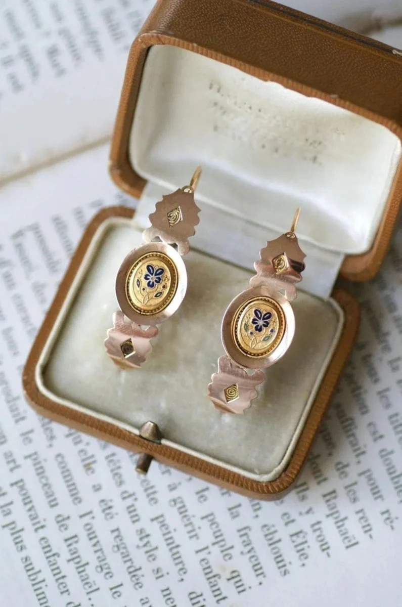 Boucles d'Oreilles Poissardes Anciennes Or et Email