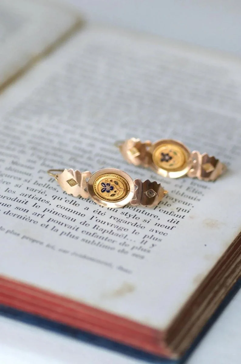 Boucles d'Oreilles Poissardes Anciennes Or et Email - Image 10