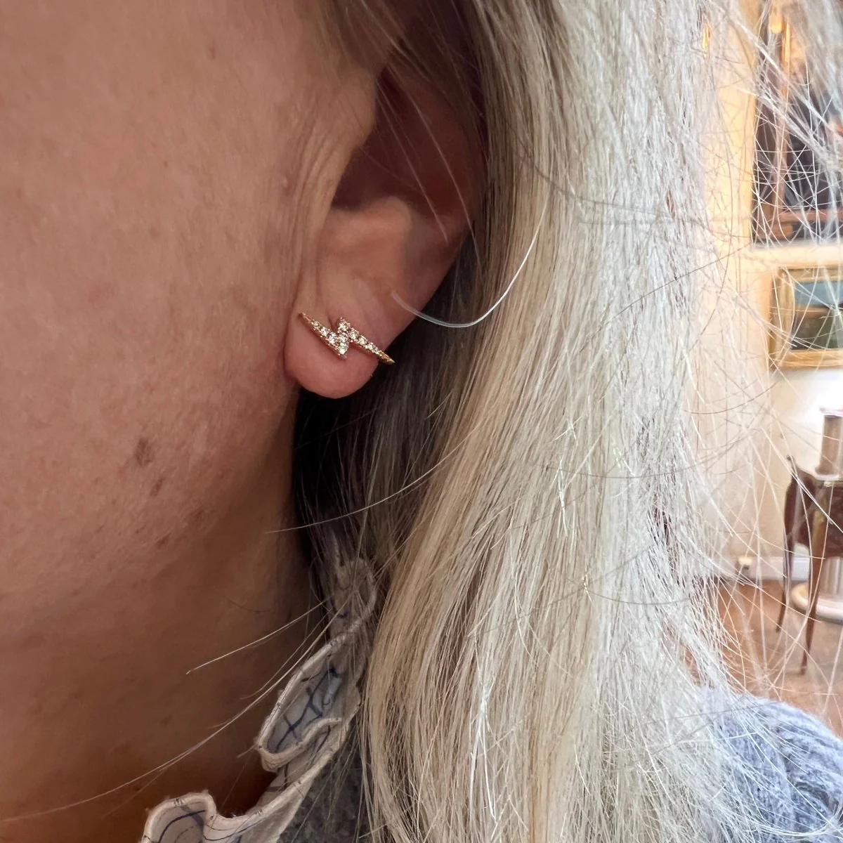 Boucles d'oreilles Puces en or rose et diamants - Image 2