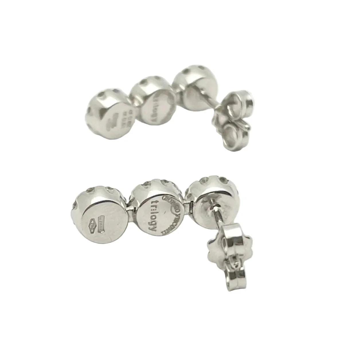 Boucles d'oreilles Puces GIORGIO VISCONTI en or blanc et diamants - Image 3