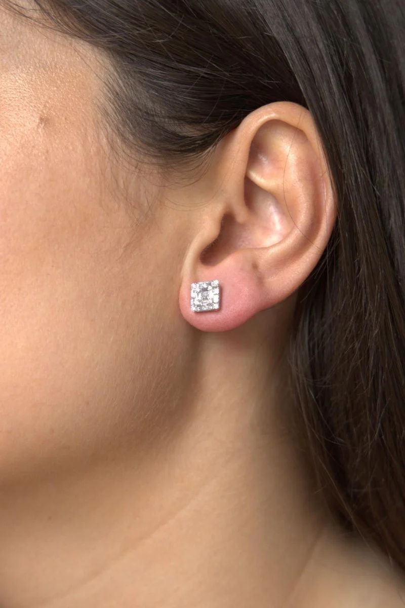 Boucles d'oreilles Puces en or blanc et diamants - Image 2