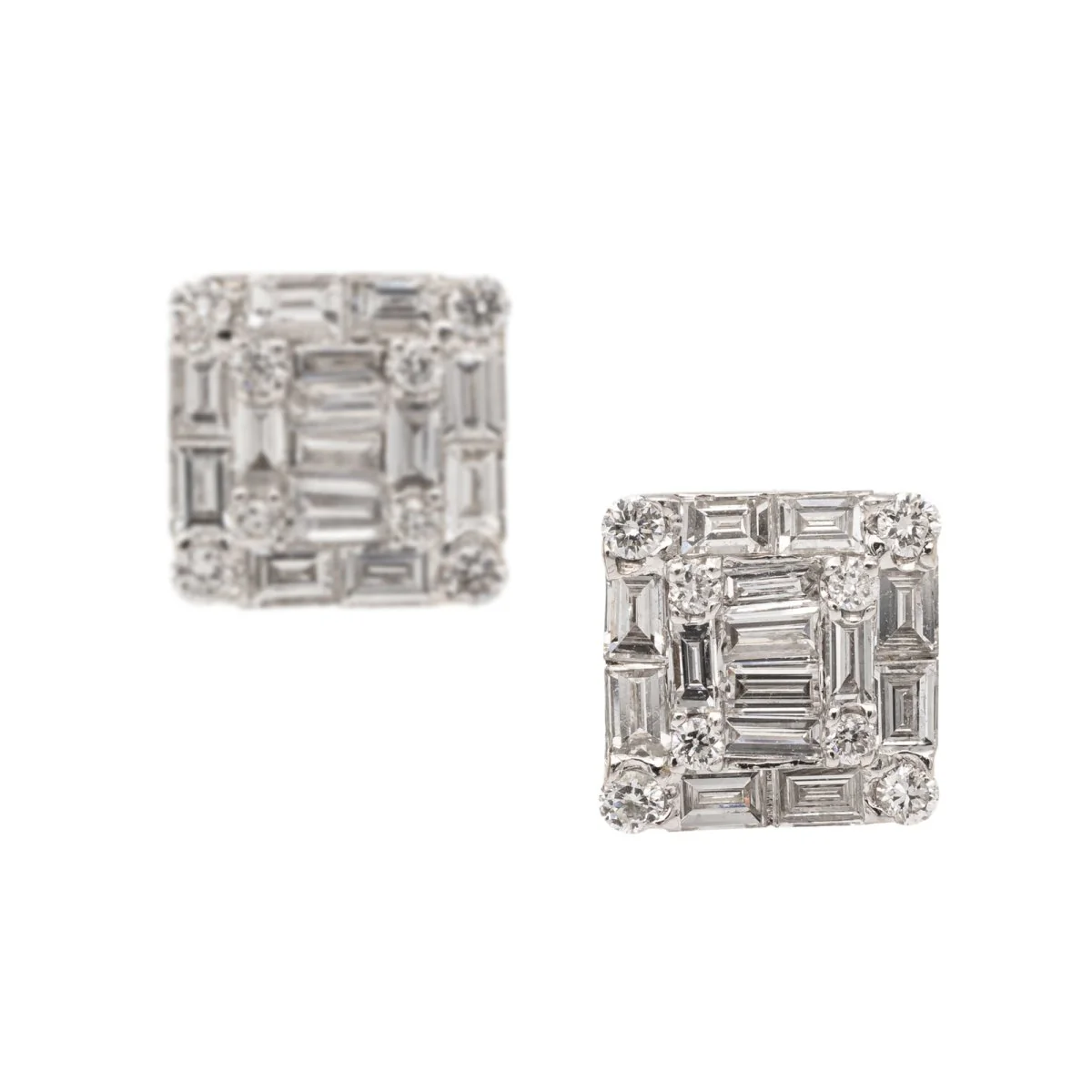 Boucles d'oreilles Puces en or blanc et diamants - Image 7