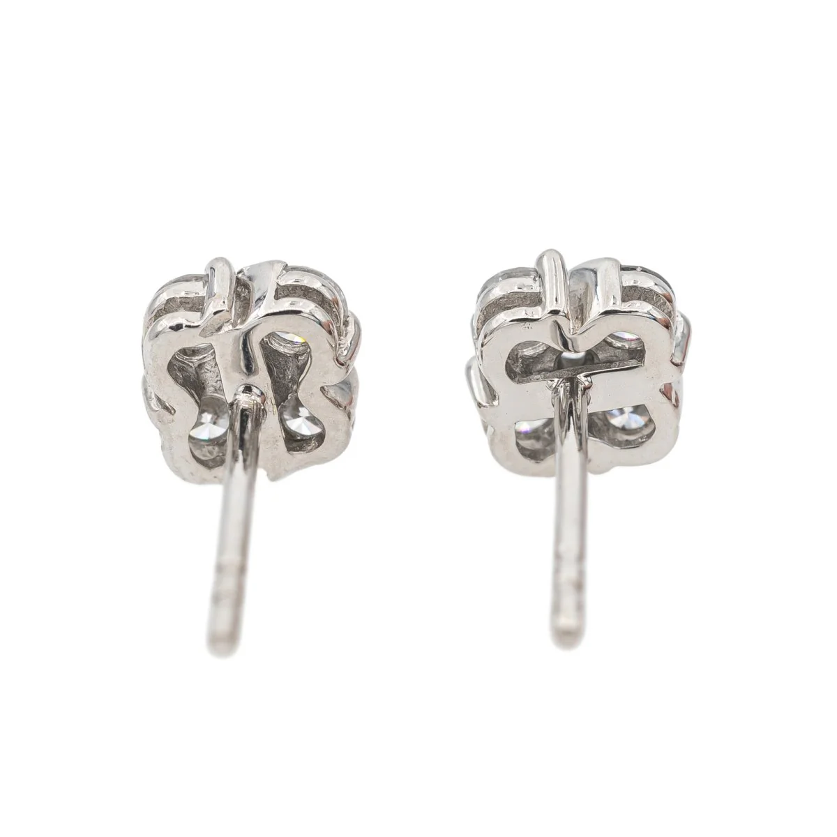 Boucles d'oreilles en or blanc et diamants - Image 7
