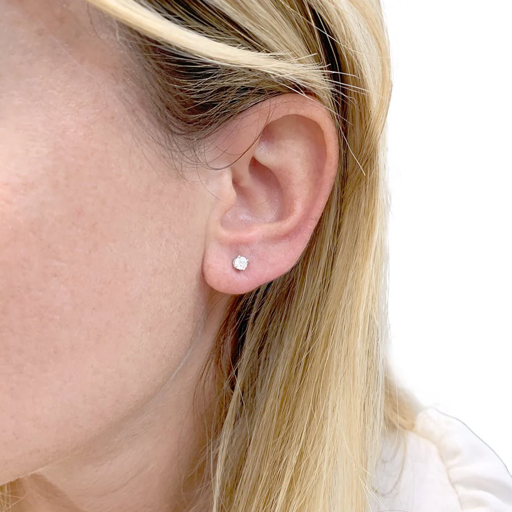 Boucles d'oreilles Puces TIFFANY & CO. en platine et diamants - Image 6
