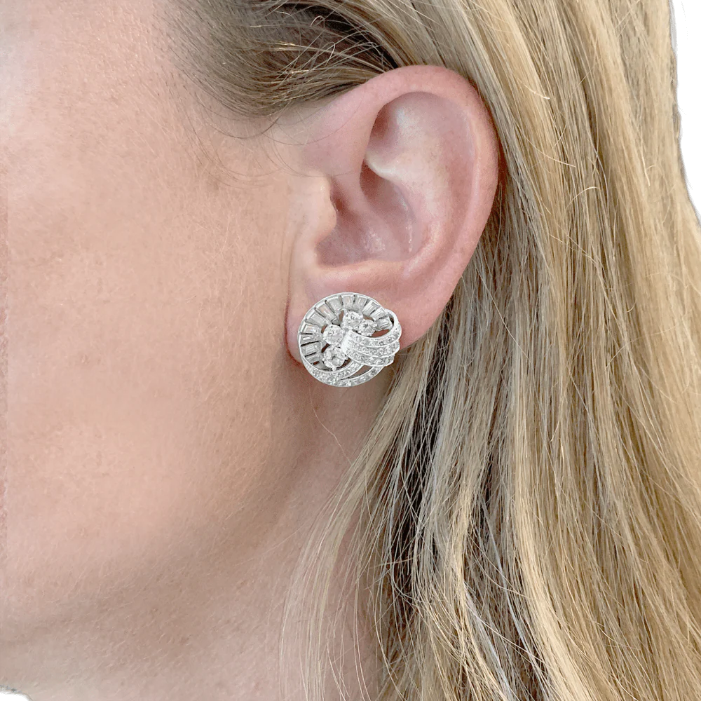 Boucles d'oreilles Puces en or blanc, platine et diamants - Image 2