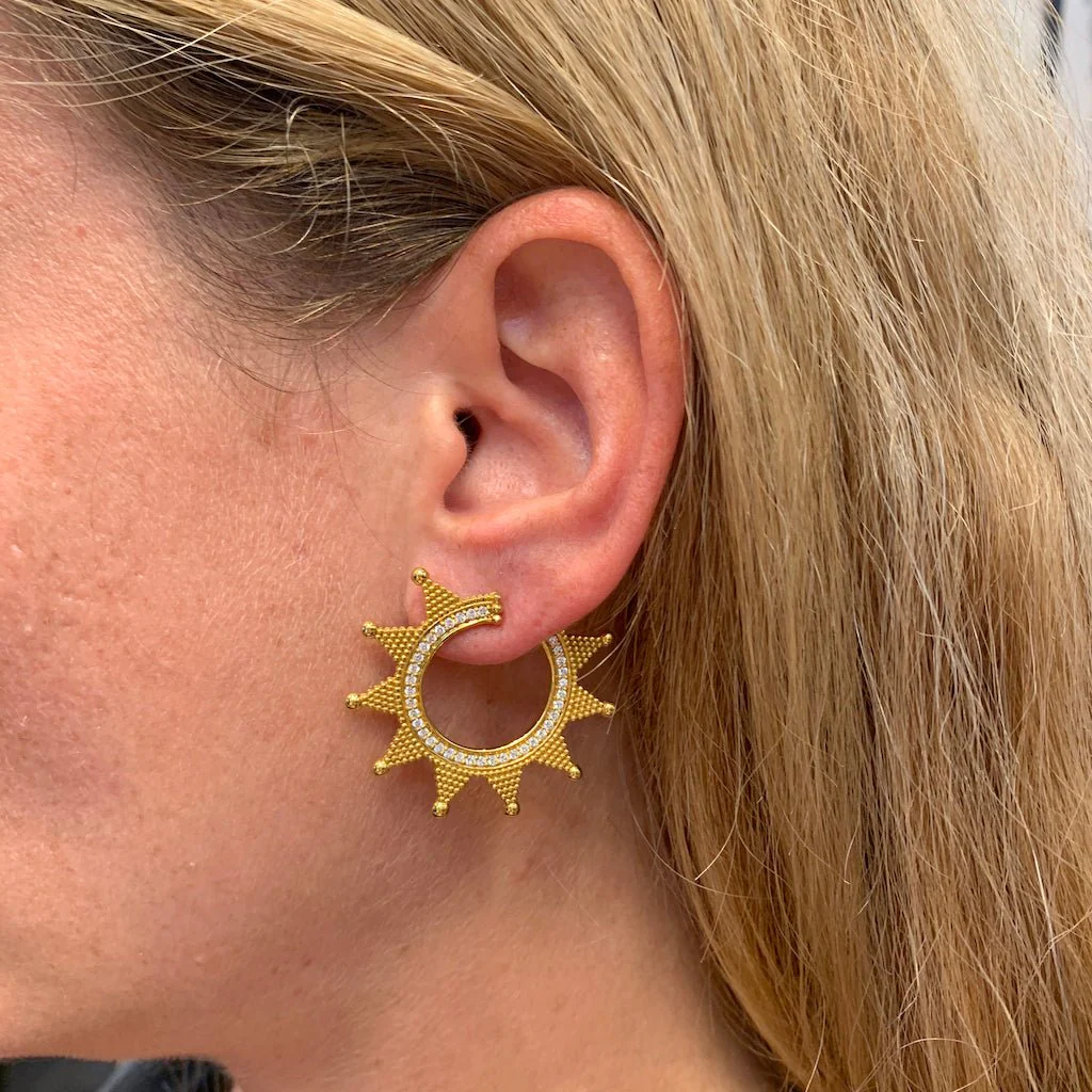 Boucles d'oreilles Zolotas, "Helios" en or jaune et diamants - Image 6