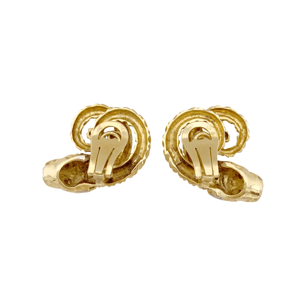 Boucles d'oreilles Clips ZOLOTAS en or jaune, or blanc, rubis et diamants - Image 7