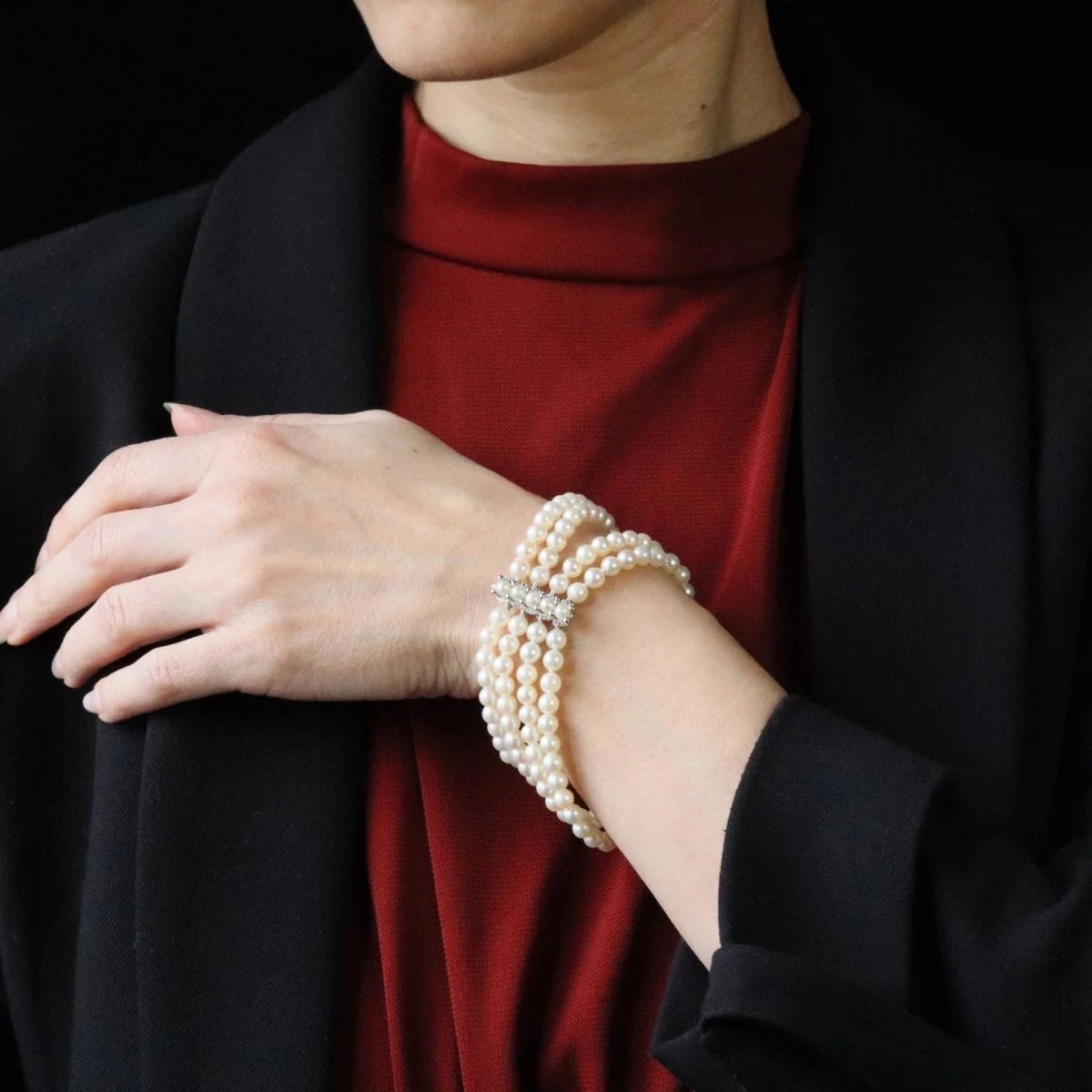 Bracelet 4 rangs en or blanc et perles de culture - Image 2