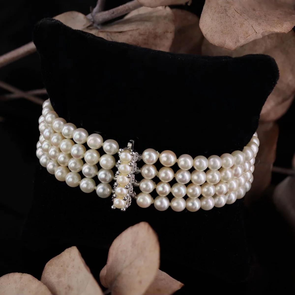 Bracelet 4 rangs en or blanc et perles de culture - Image 3