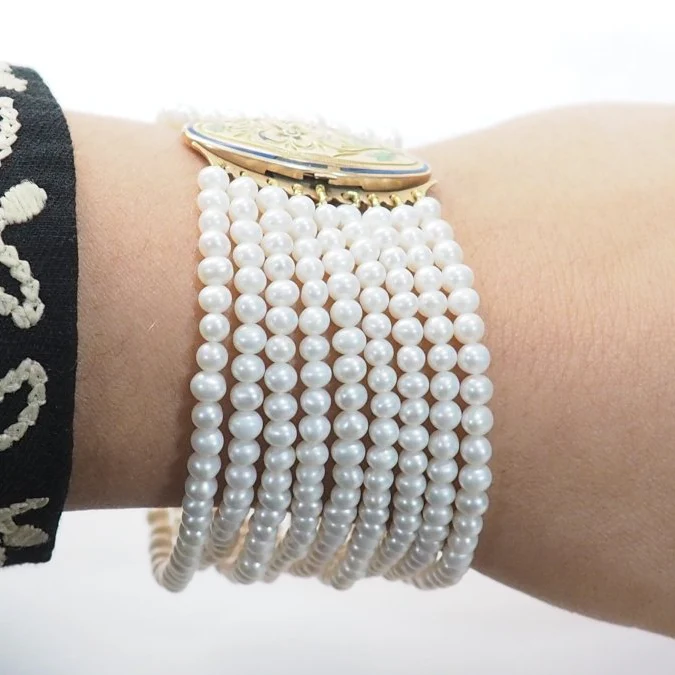 Bracelet en or jaune, émail et perles - Image 2