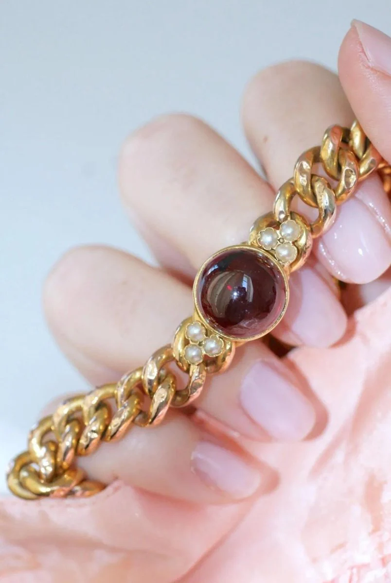 Bracelet Ancien Gourmette Or jaune et Grenat