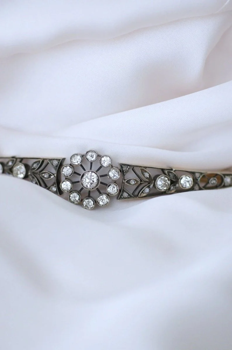 Bracelet ancien en or rose, argent, et diamants - Image 10