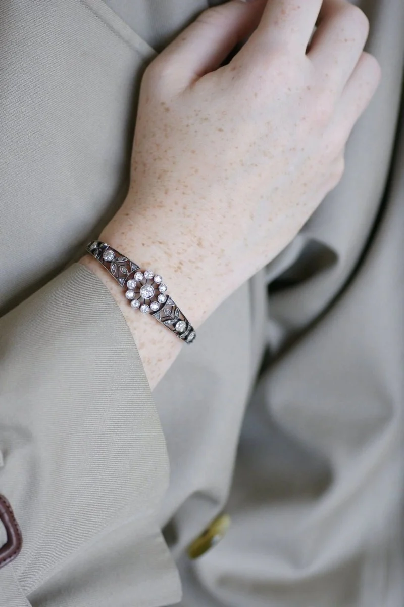 Bracelet ancien en or rose, argent, et diamants - Image 8