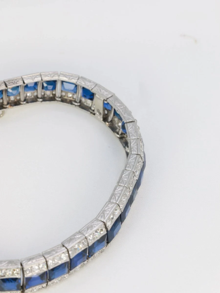 Bracelet Art-Déco en or, platine, saphirs et diamants - Image 8