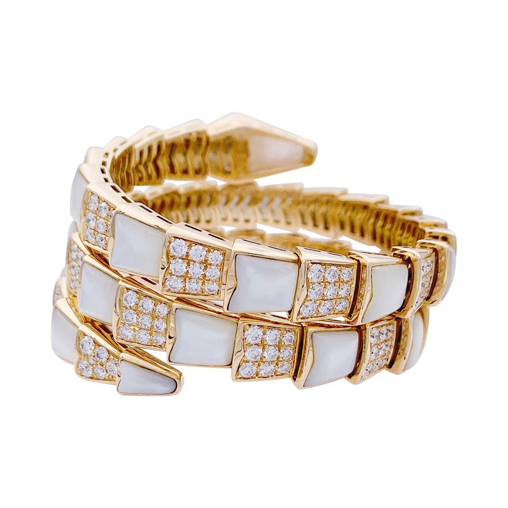 Bracelet BULGARI "Serpenti Viper" en or rose, nacre et diamants - Image 4