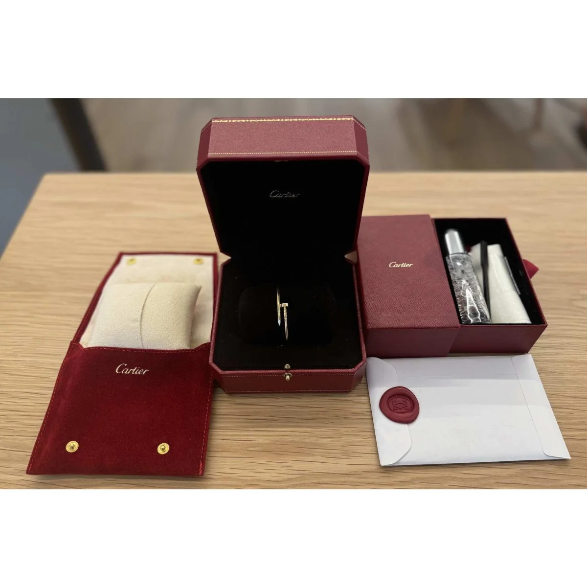 Bracelet CARTIER, "Juste un clou" en or jaune - Image 4