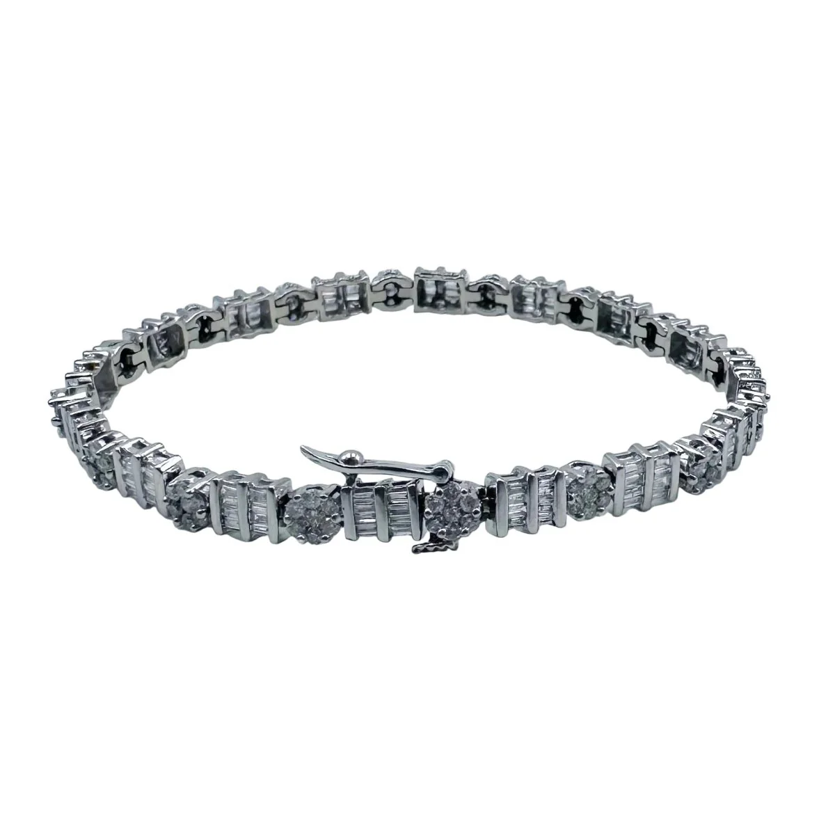 Bracelet en or blanc et diamants - Image 6