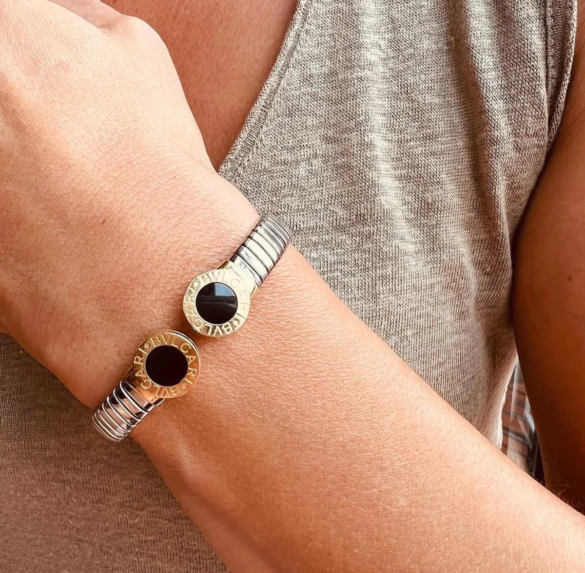 Bracelet en or et acier de la maison Bvlgari - Image 6