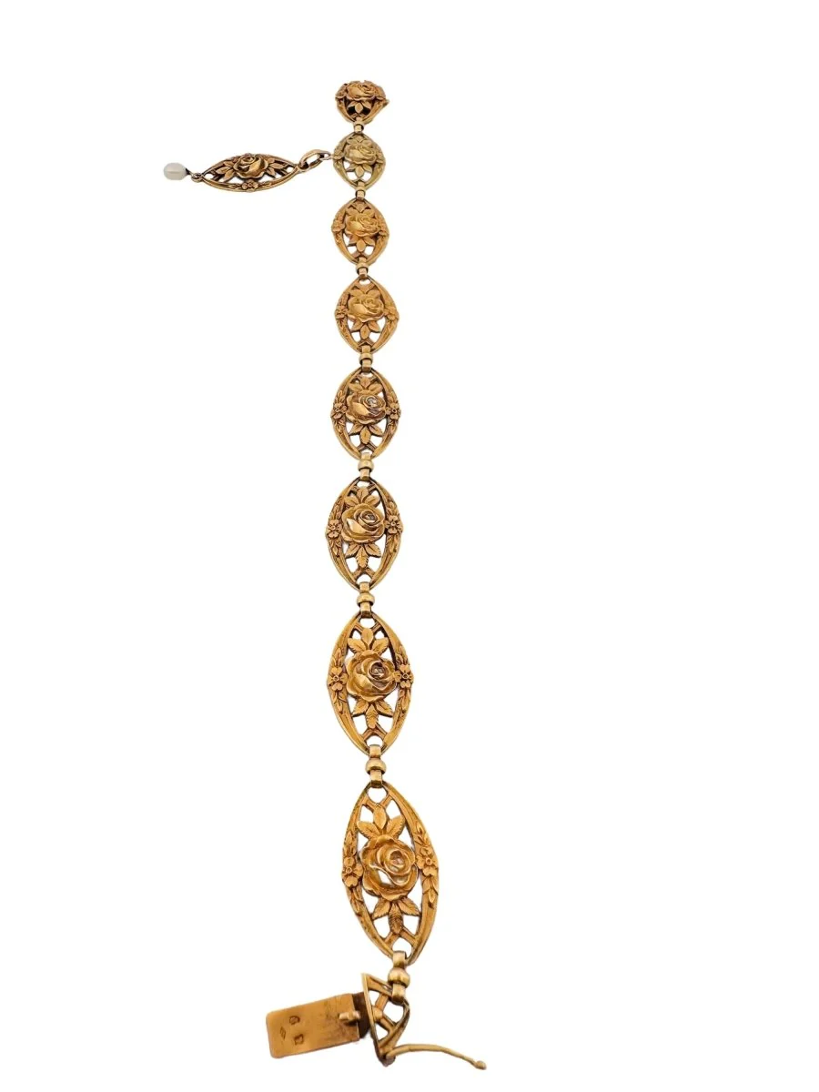 Bracelet en or jaune avec maillons à décor floral - Image 3